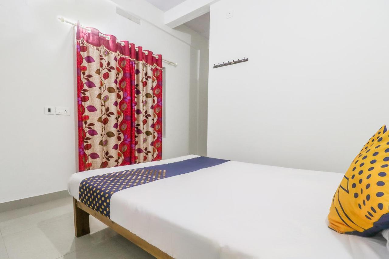Spot On Rohini Inn Kadampuzha Kottakkal Luaran gambar